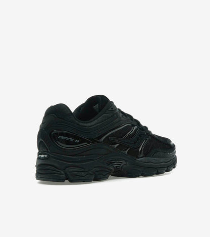 Sauconnny ProGrid Omni 9 Armor Black