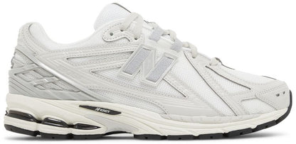 1906R 'Silver Metallic Cream'